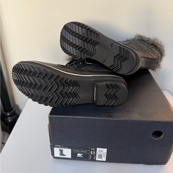 NIB Sorel Tofino II Women's Quilted Black/Stone Waterproof Winter Boots, 8.5M - Picture 7 of 8